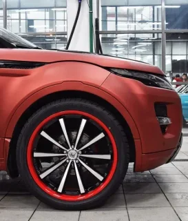 Покраска дисков «Lexani CVX55» «Land Rover Evoque»