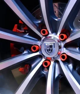 Покраска дисков «Lexani CVX55» «Land Rover Evoque»