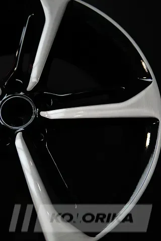 Покраска кованых дисков на Audi в чёрный цвет
