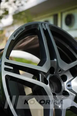 Покраска литых дисков на Mercedes в графит