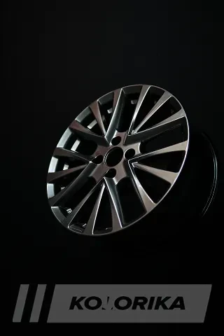 Покраска литых дисков на Toyota в фирменный цвет
